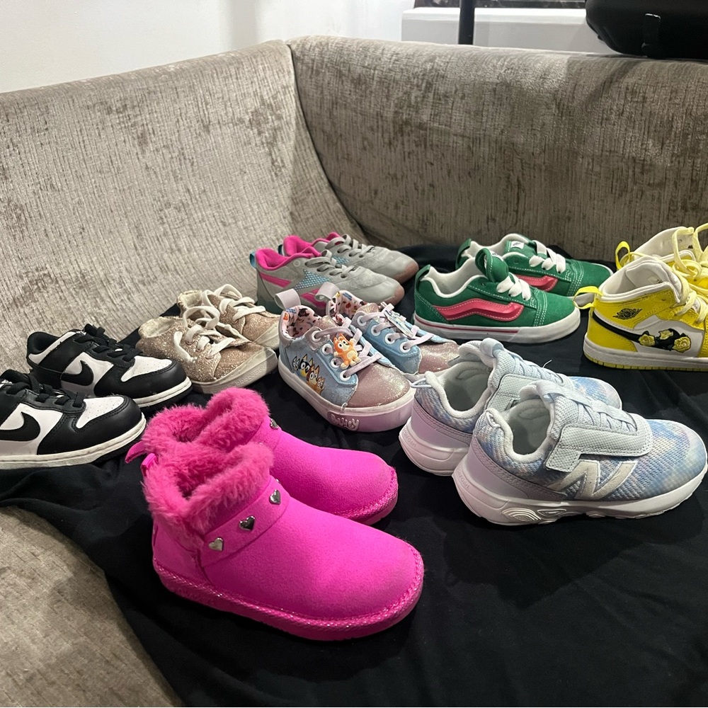 8 Pairs of Stylish Toddler Shoes